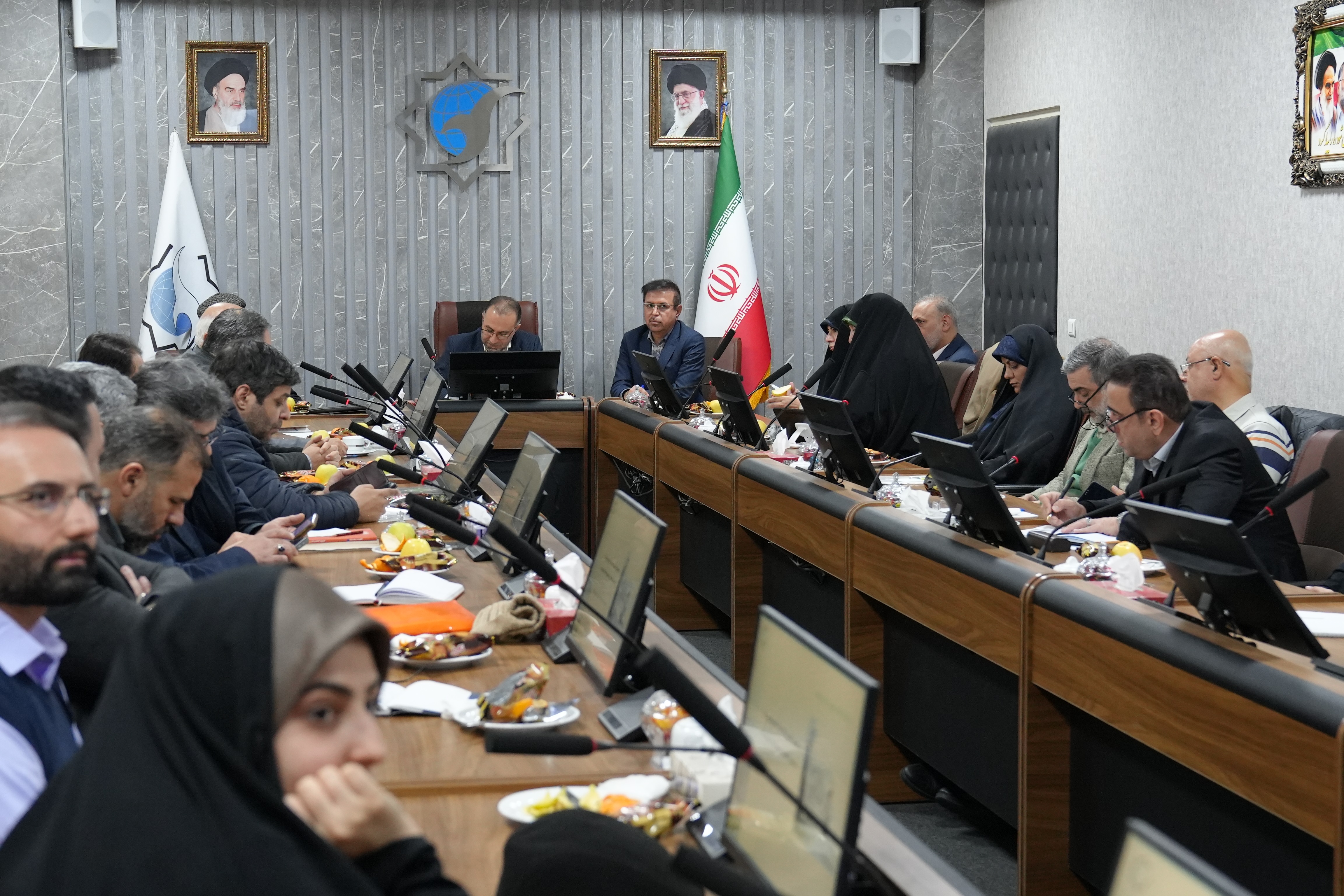 نشست مدیران