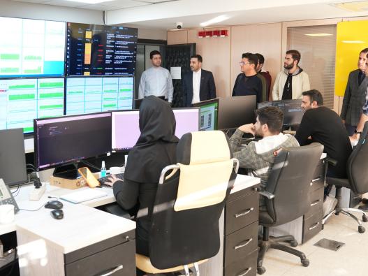 بازدید دانشجویان رشته تجارت الکترونیک از شرکت داده پردازی فن آوا