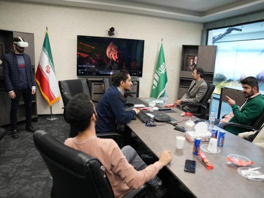 بازدید دانشجویان رشته تجارت الکترونیک و مدیریت رسانه از موسسه مهوا