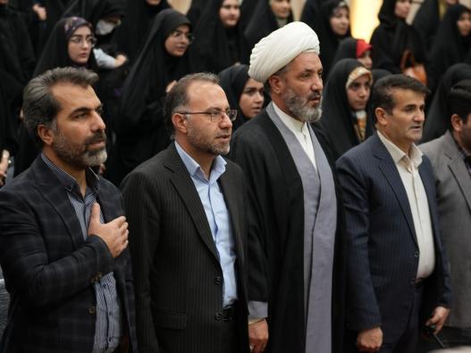 به گزارش روابط عمومی دانشگاه جامع انقلاب اسلامی، دوشنبه 5 آبان ماه مراسم باشکوه جشن میلاد با سعادت حضرت زینب (س) با حضور دانشجویان، اساتید و کارکنان محترم دانشگاه، در سالن همایش ابومهدی المهندس برگزار شد