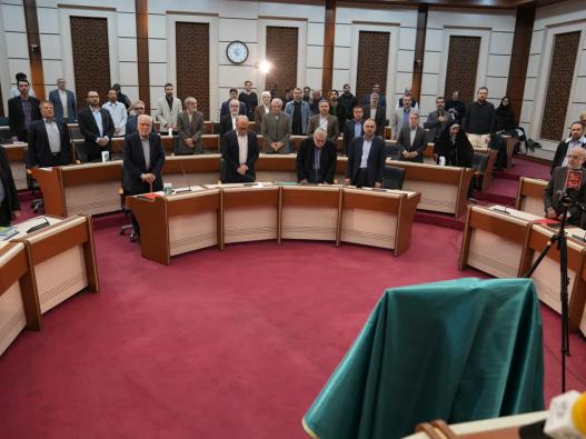 گزارش تصویری آیین رونمایی از ویراست جدید کتاب ماندگار «ارتباط انسان – جهان» اثر علامه محمدتقی جعفری   25 آبان ۱۴۰۴ سالن شهید سلیمانی 