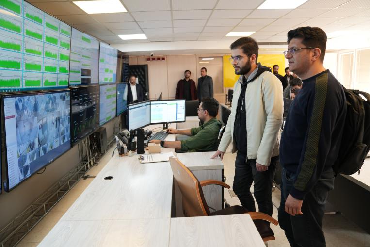 بازدید دانشجویان رشته تجارت الکترونیک از شرکت داده پردازی فن آوا