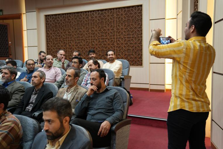 آئین نکوداشت و تجلیل از اساتید برتر دانشگاه جامع انقلاب اسلامی 